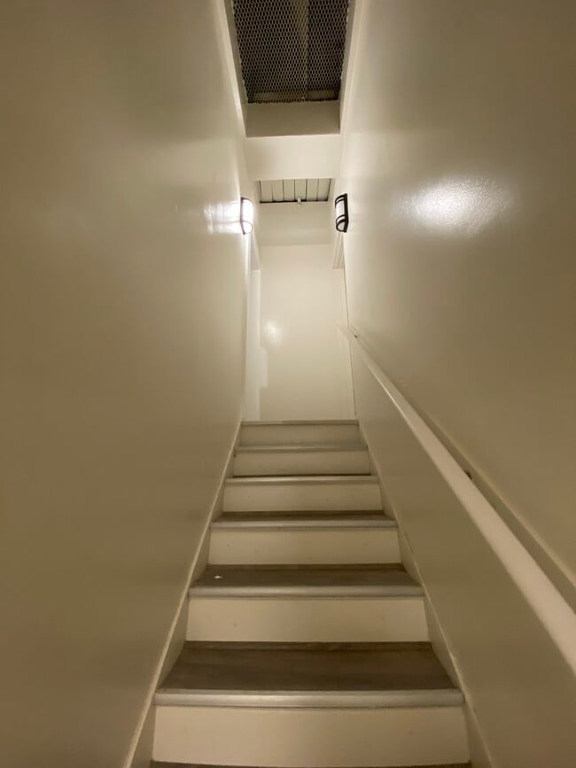 Photo - 1243 16th St NE Unit 3