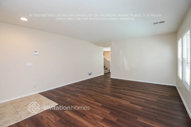 Photo - 7811 S 63rd Dr