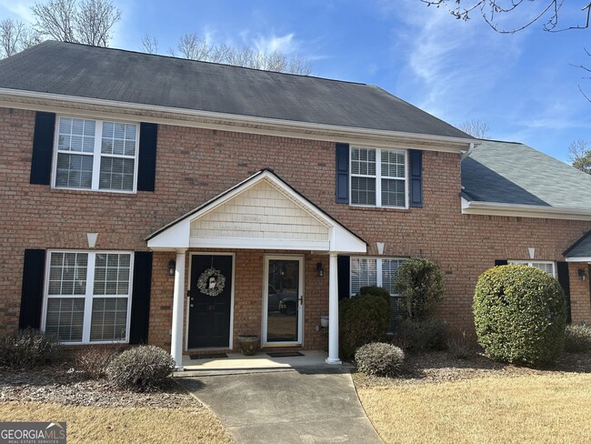 Photo - 135 Logmont Trace Townhome