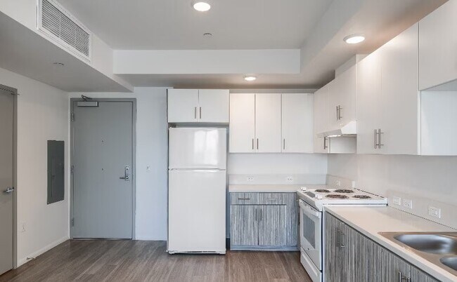 Photo - 4320 44th St