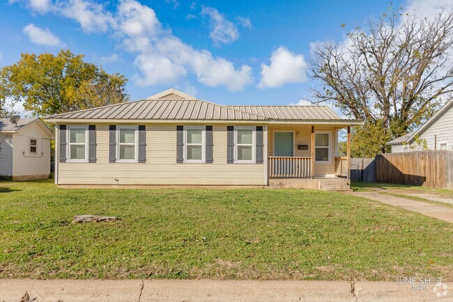 Building Photo - 1218 Ross Ave Rental