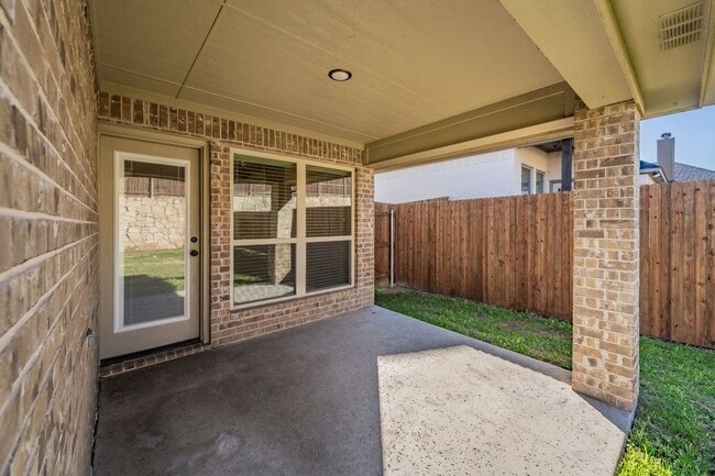 Photo - Single story 4 bedroom in Weatherford ISD with updates galore