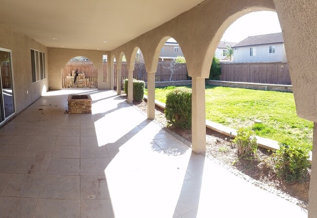 Photo - Beauty in the Details - 3 Bedroom / 2.5 Ba...