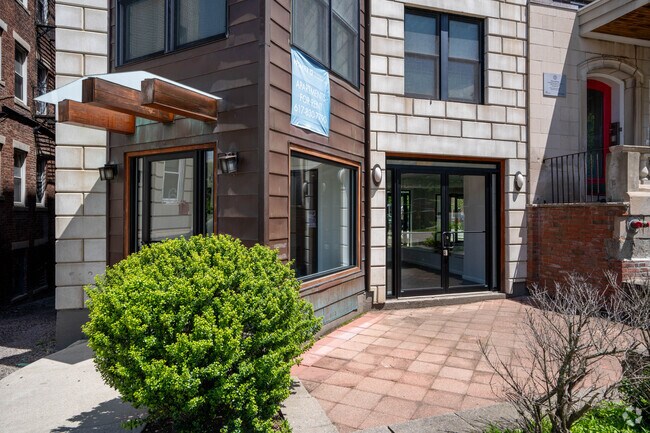 461 Park Drive está ubicado en el submercado Audubon Circle de Boston. - 461 Park Dr