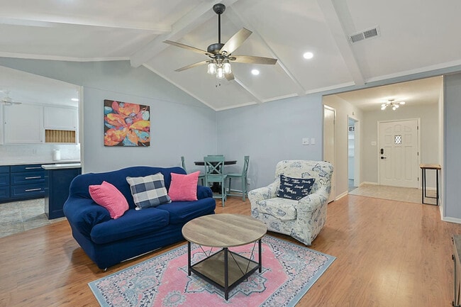 Photo - 1909 Langford St Unidad ID1328073P