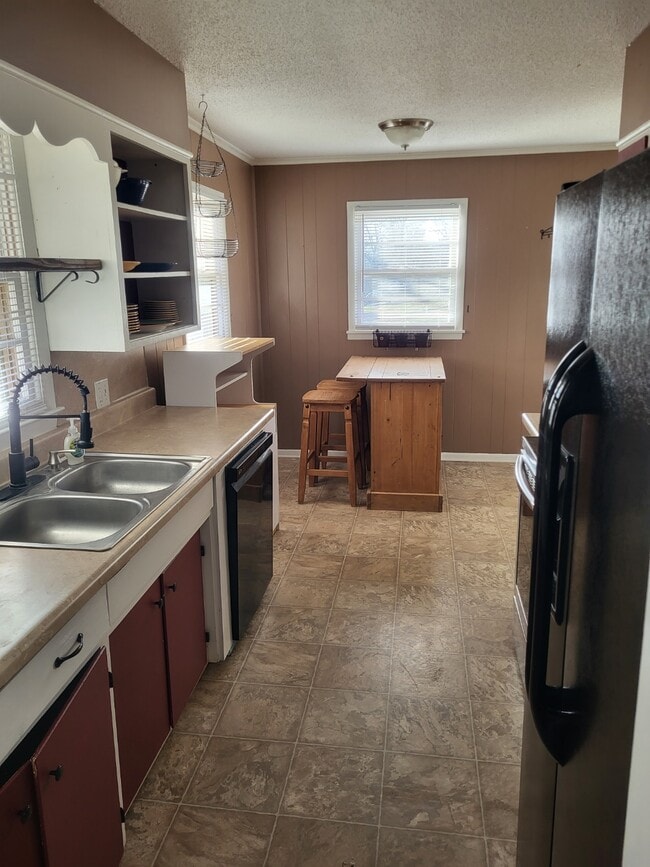 41 Wildwood Dr