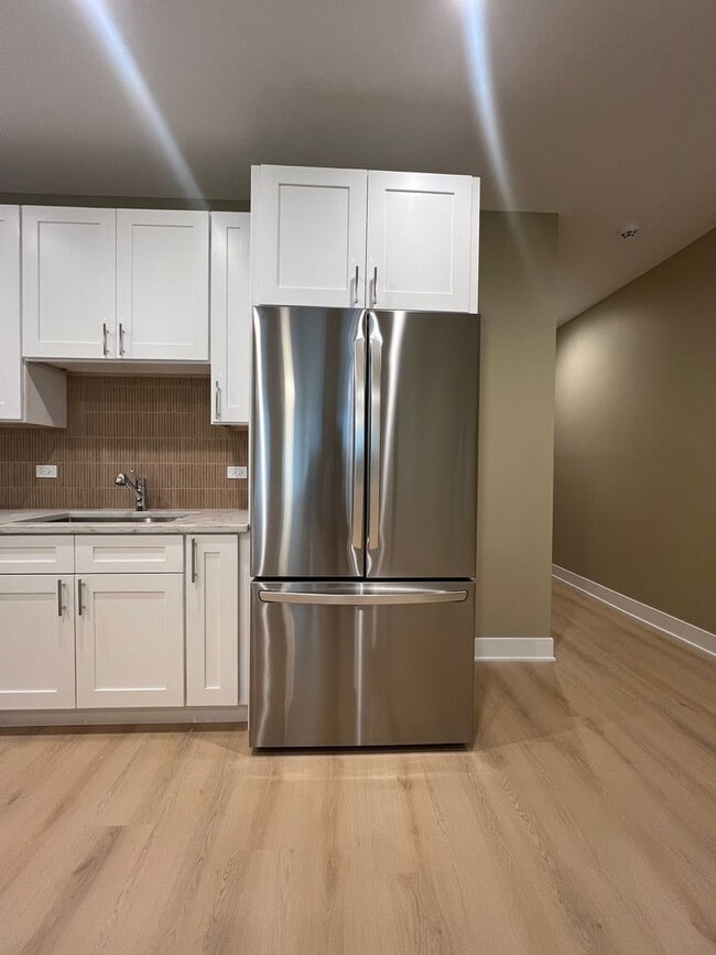 Photo - 4231 S Champlain Ave Unit 1