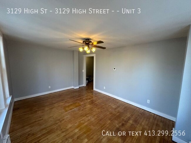 Photo - 3129 High St Unidad 3