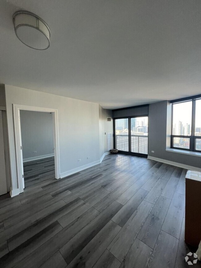 Building Photo - 1 bedroom in Chicago IL 60654 Unit 3309 Rental