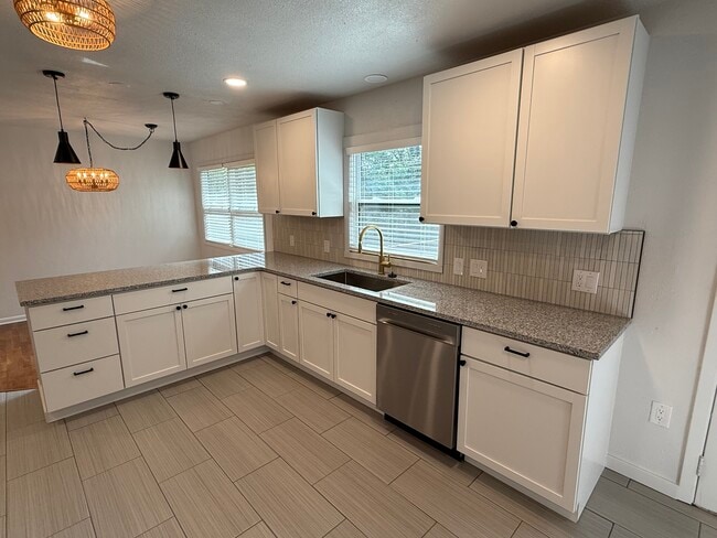 Photo - 3979 S Farm Road 193