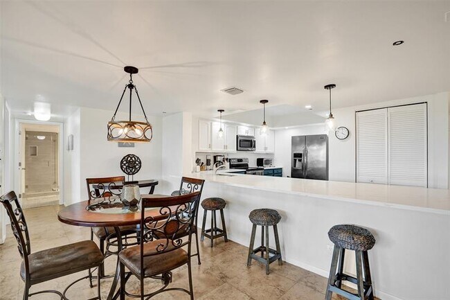 Photo - 3200 Port Royale Dr N Unit 809
