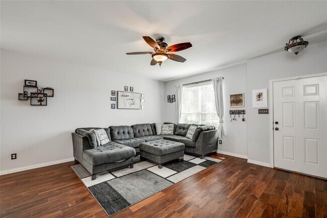 Photo - 12221 Buzz Schneider Ln