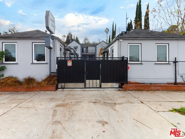 Photo - 11472 Ventura Blvd Unidad B Rental