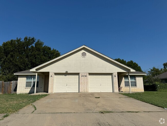 Building Photo - 206 24th St Rental