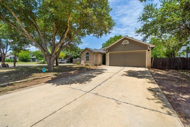Photo - 301 Zebra Dr