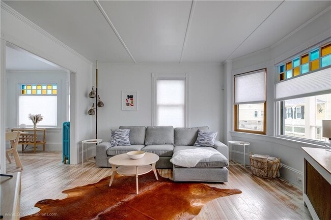19 Congdon Ave