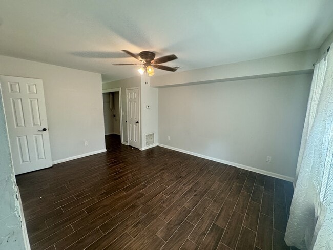 707 Rainer Rd Unit 4