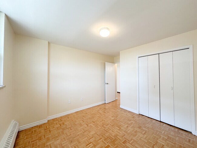 Photo - Westdale Apartments