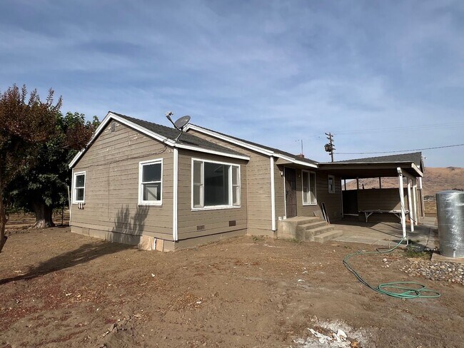 Photo - Modern Country Farmhouse for rent