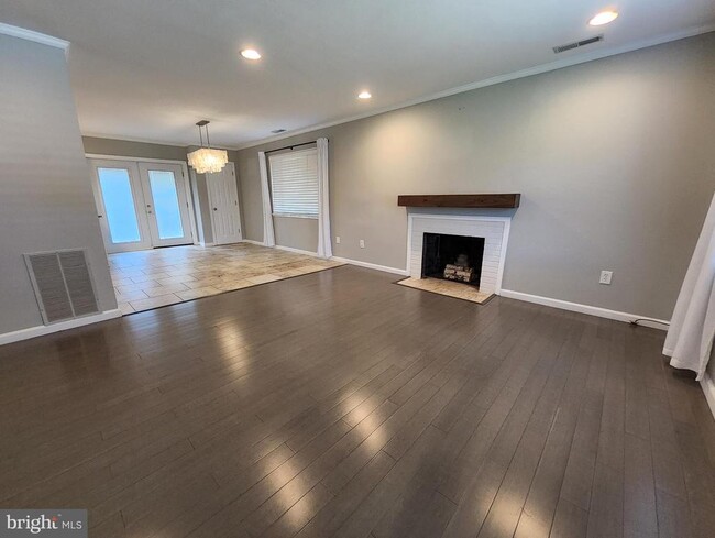 Building Photo - 6205 Yosemite Dr Rental