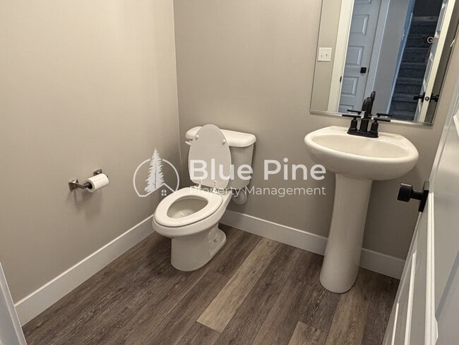 Photo - 2890 Sunburst Dr