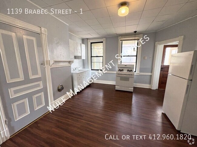 Building Photo - 1139 Brabec St Unit 1 Rental