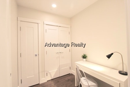 Photo - 436 McGrath Hwy Unit 414