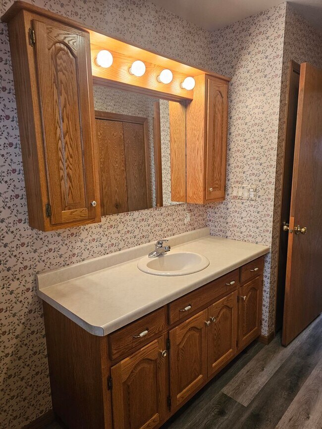 Cozy 1 Bedroom Home Wisconsin Rapids Rental House Rental in Wisconsin