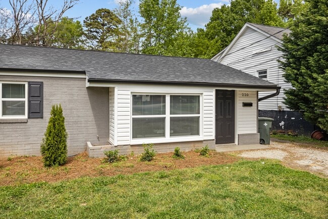 220 Fairson Ave Unit 1