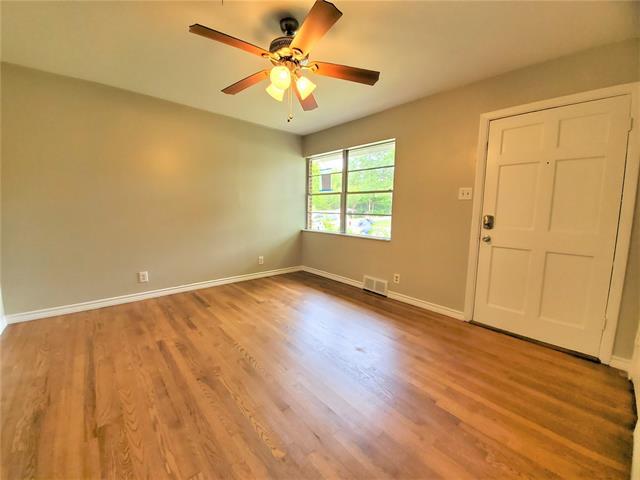 Photo - 2115 Glenwood Ln