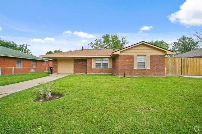Building Photo - 4303 Howcher St Rental