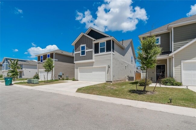 Photo - 15607 Ellinger Dr