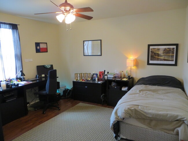 Photo - 2817 Calhoun St