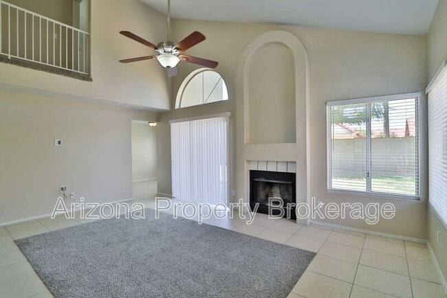3622 W Wagoner Rd