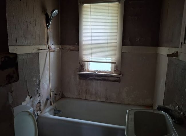 Photo - 1415 S Greenlawn Ave