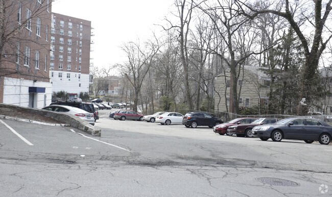 Photo - 1160 Midland Ave