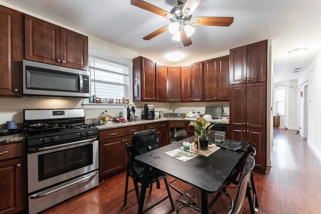 Photo - 2912 N Ridgeway Ave Apartamento Unidad 2F