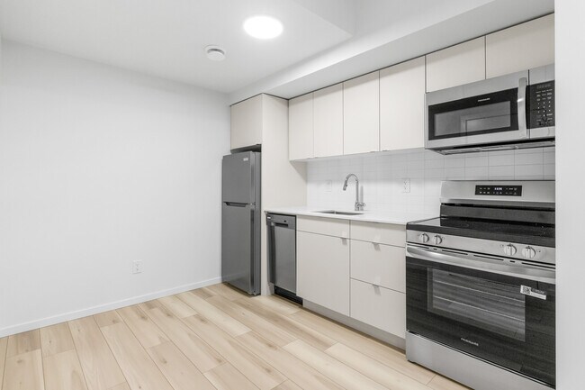 Photo - 11440-11487 87 St NW Unit BSMT 2