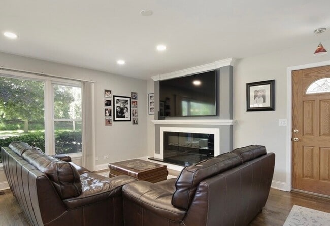 Photo - 716 Laramie Ave