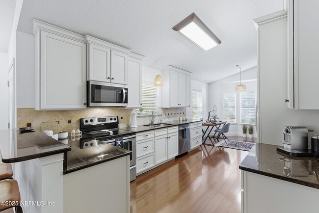 Photo - 128 Seminole Rd