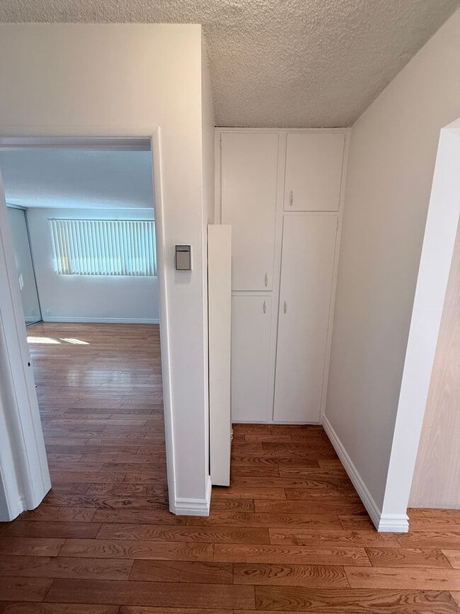 Photo - 4432 Franklin Ave Unidad 8