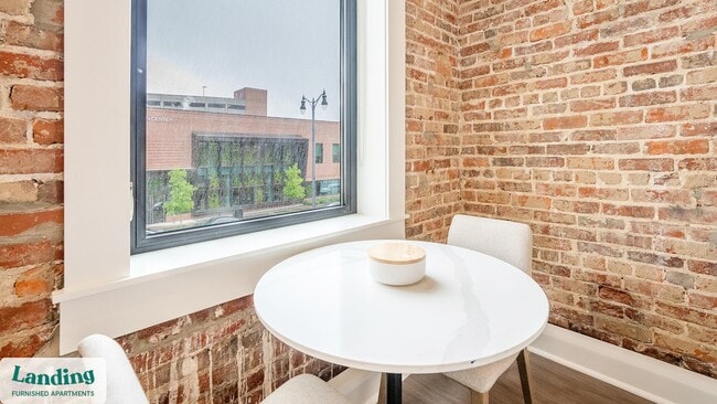 Photo - 425 20th St S Unidad 214.579048