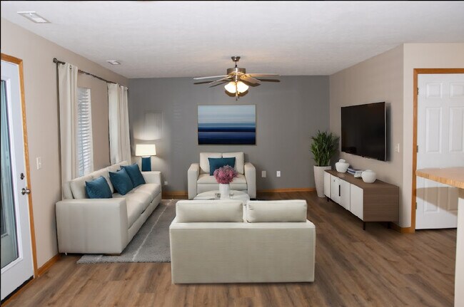 Photo - 8248 S 85th St