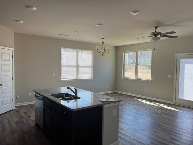 Photo - 2224 Birch Mountain Run