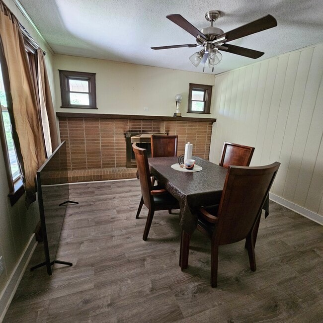 Photo - 548 Greenway Dr