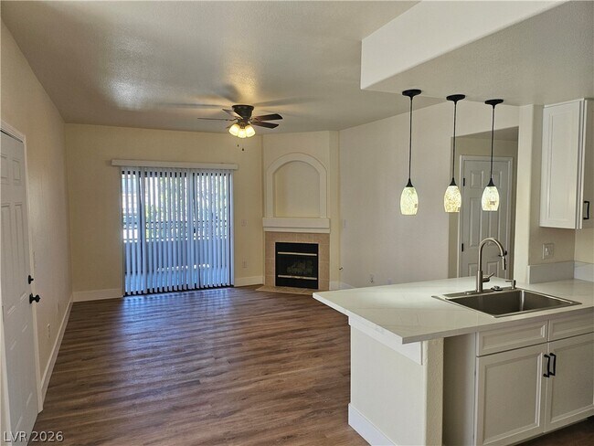 Photo - 8250 N Grand Canyon Dr Unidad 2106