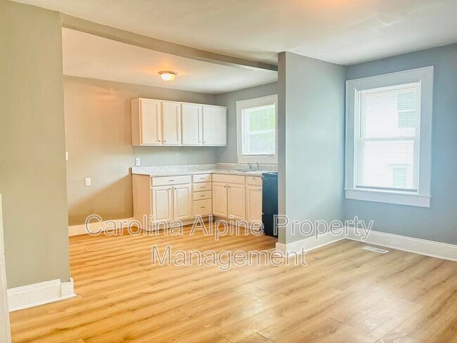Photo - 416 Mint St