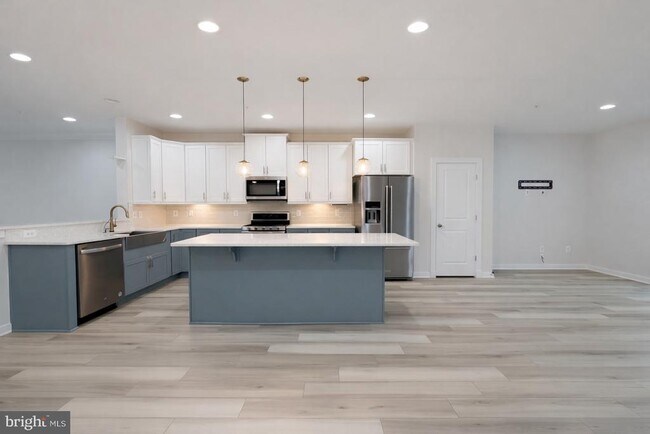 Photo - 8642 Satinwood Dr