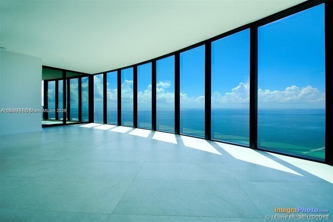 Photo - 18555 Collins Ave Unidad 5001