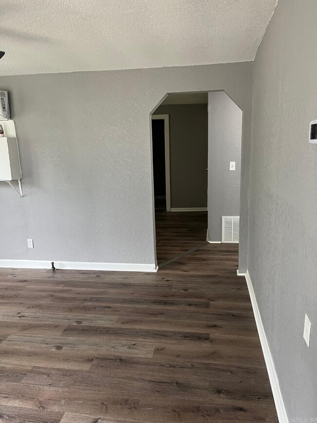 223 W Highland Ave